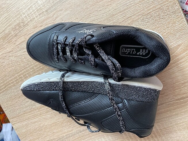 39 Beden siyah Renk Siyah simli spor ayakkabı