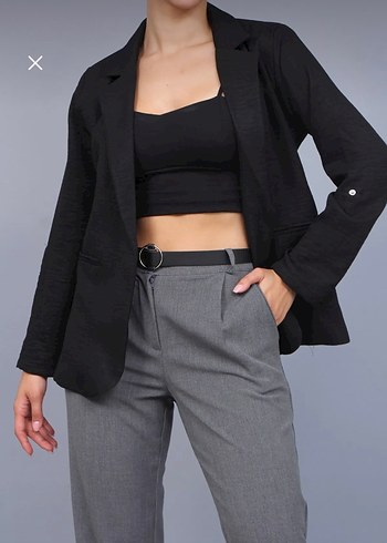 Gri Kemerli Kısa Kesim Kadın Blazer