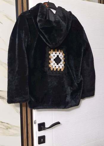 Kapüşonlu Siyah Kadın tasarım Peluş Ceket - Görsel 3