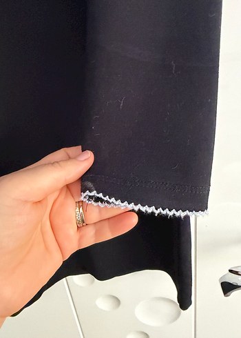 Siyah Yakalı Düğmeli Uzun Kollu Triko Elbise - Görsel 5