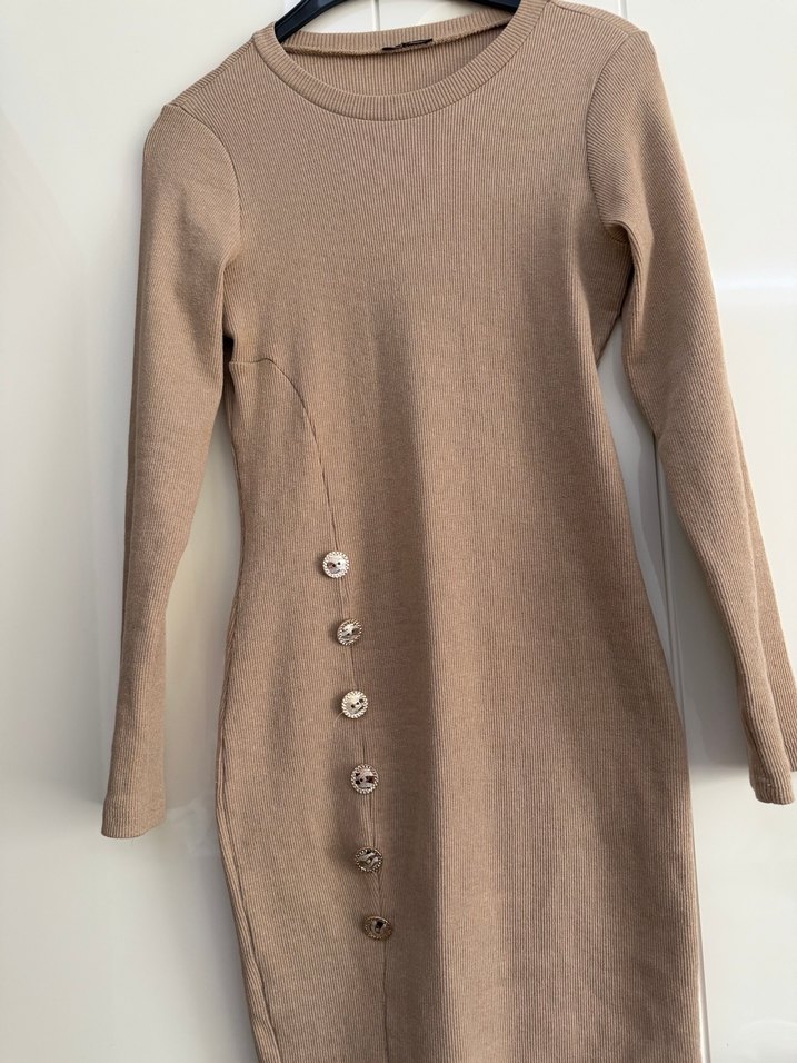 Bej Düğmeli Kadın Triko Elbise - Görsel 4