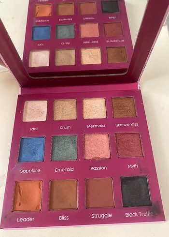 Farmasi Iconic Far Paleti - Görsel 3