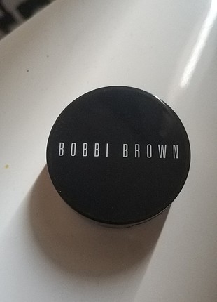 Bobbi Brown kapatıcı 