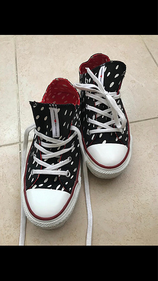 Benekli Converse