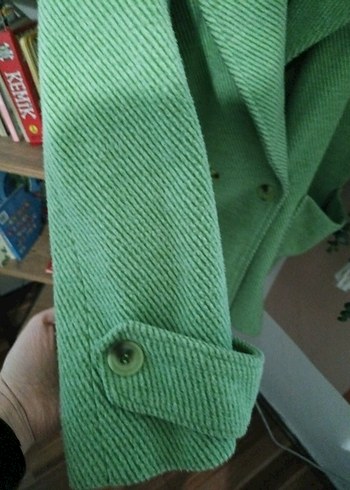 Yeşil Düğmeli Midi Kaban - Görsel 3