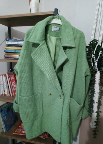 Yeşil Düğmeli Midi Kaban - Görsel 2