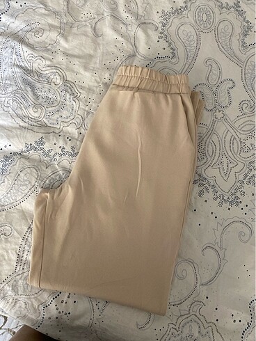 Beli lastikli pantolon