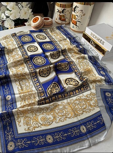 Diğer Versace ithal Vual