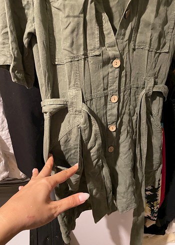 Düğmeli Kısa Kollu Keten Tulum - Görsel 4