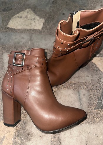 Kadın Topuklu Bot - Görsel 2