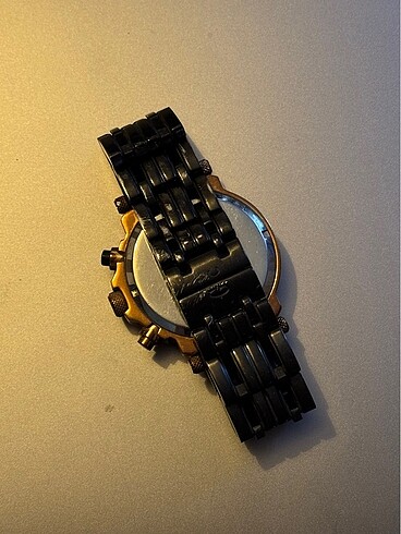 Beden Guess 44 MM ERKEK Saati