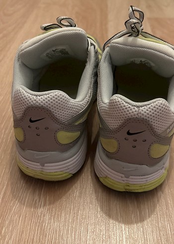 Nike Nike Sarı Gri Spor Kadın Sneakers