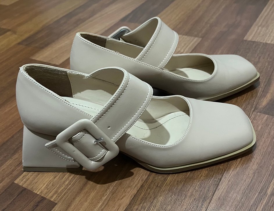 Bej Tokalı Kadın Klasik Topuklu Ayakkabı - Görsel 3