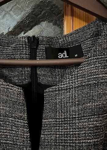 Belden oturtmalı elbise - Görsel 2