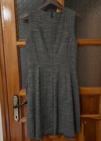 Belden oturtmalı elbise - Görsel 3