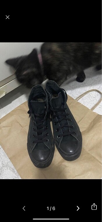 Siyah Converse