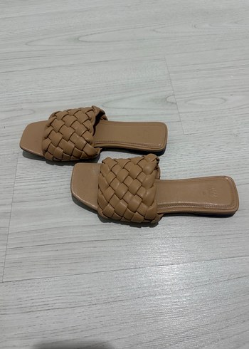 H&M Bej Örgülü Kadın Terlik