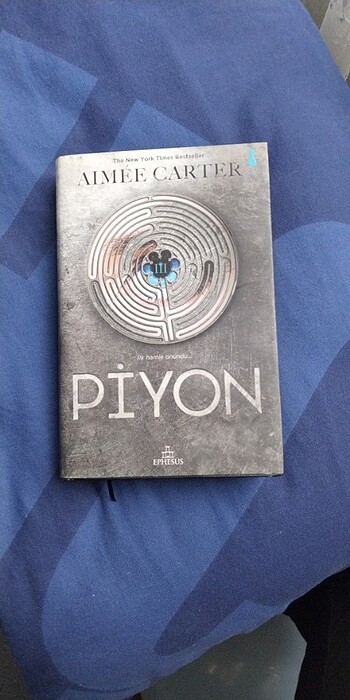 Piyon - Aimee Carter