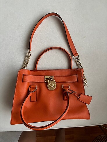 Turuncu taş gibi michael Kors çanta