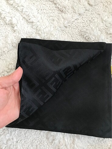Fendi Fendi eşarp şal