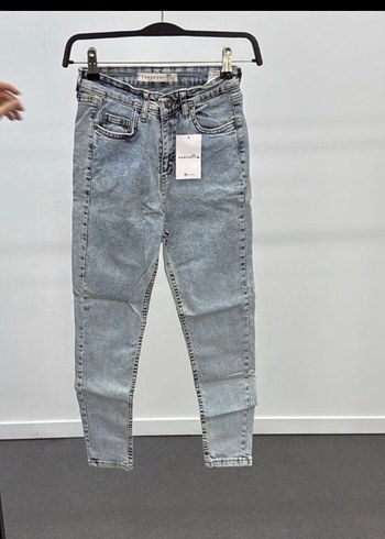Topshop 28
