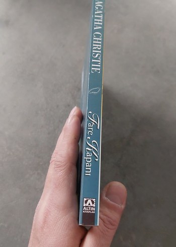 Agatha Christie - Fare Kapanı Romanı - Görsel 3