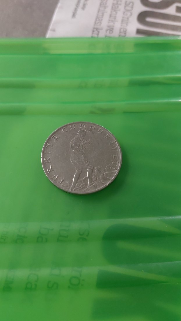 Vintage 1973 2½ Lira Gri Rozet - Görsel 2