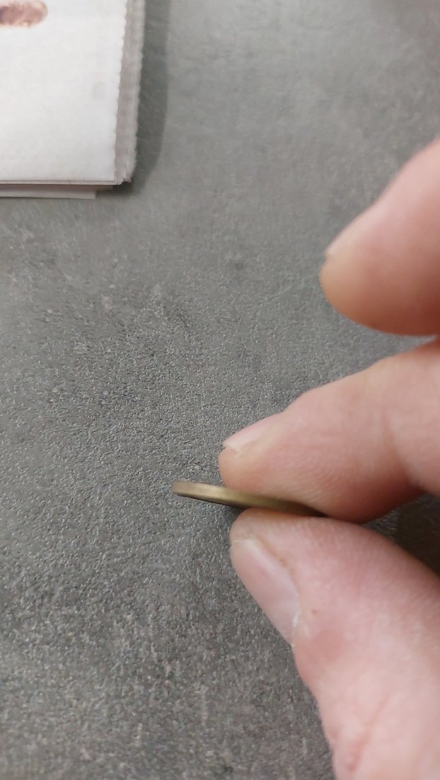 Altın Renkli 1989 Vintage 100 Lira Rozet - Görsel 3