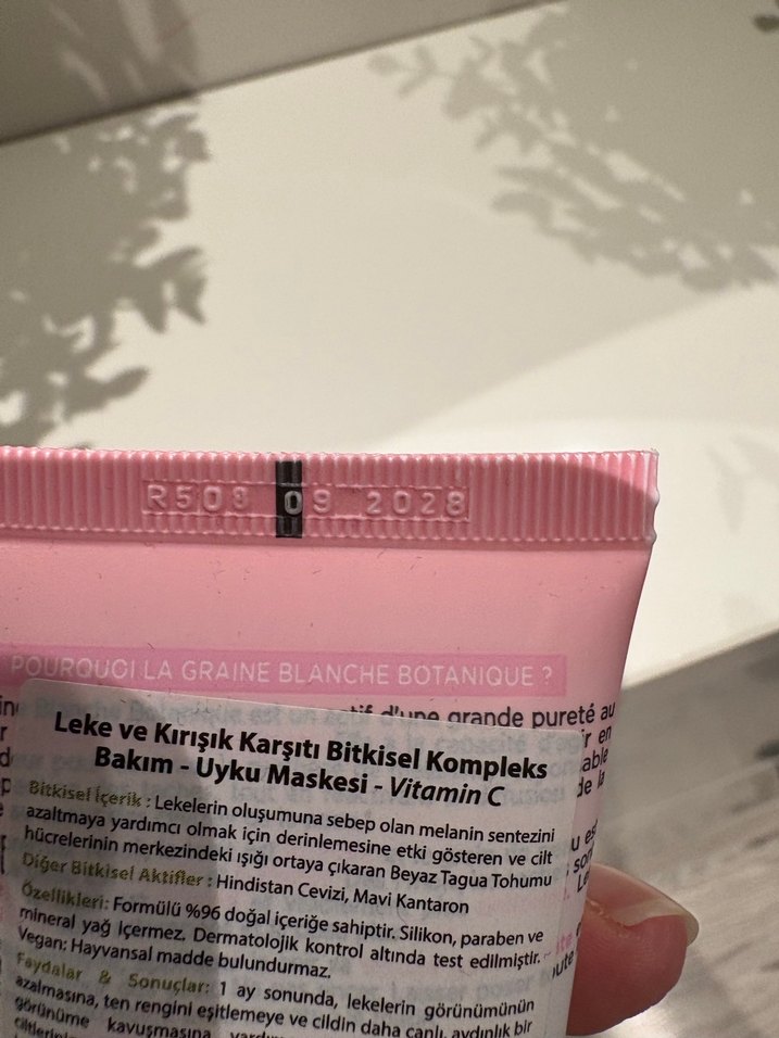 Yves Rocher Leke ve Kırışık Karşıtı Uyku Maskesi - Görsel 4