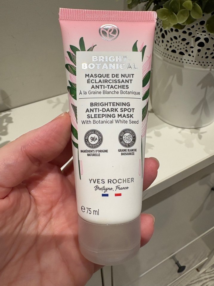 Yves Rocher Leke ve Kırışık Karşıtı Uyku Maskesi - Görsel 5