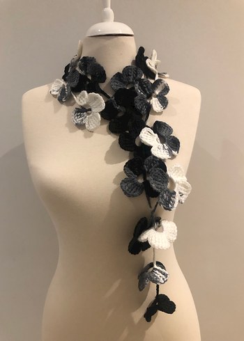 Gri Tığ İşi Çiçekli Kadın Fular - Görsel 6