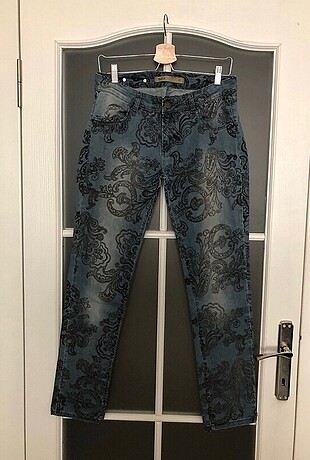 Batik marka desenli jean pantolon