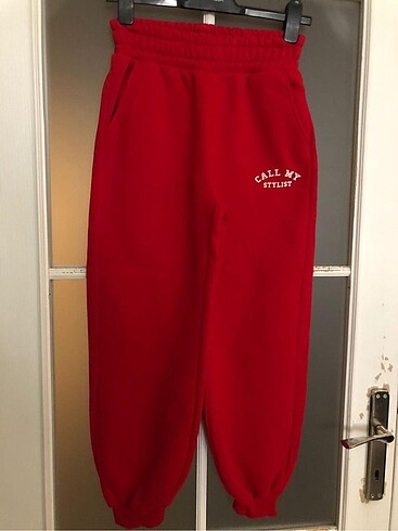 Bershka marka kırmızı jogger pantolon