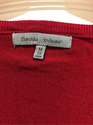 m Beden Bershka marka bordo rengi hırka