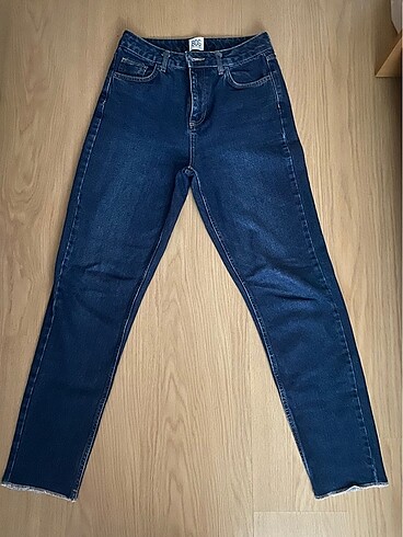 Diğer BDG pantolon