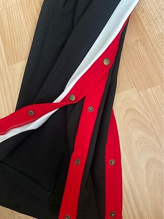addax yanları açık standart beden pantalon