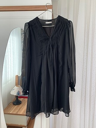 Siyah Puantiyeli Şifon Elbise