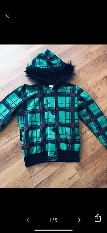 Sweatshirt