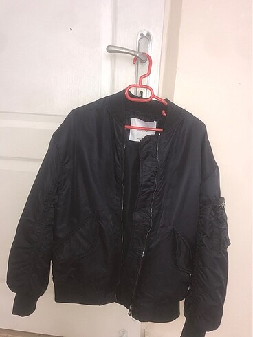 Bershka Bershka Boomber Mont