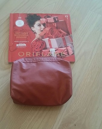 Oriflame Makyaj Çantası.