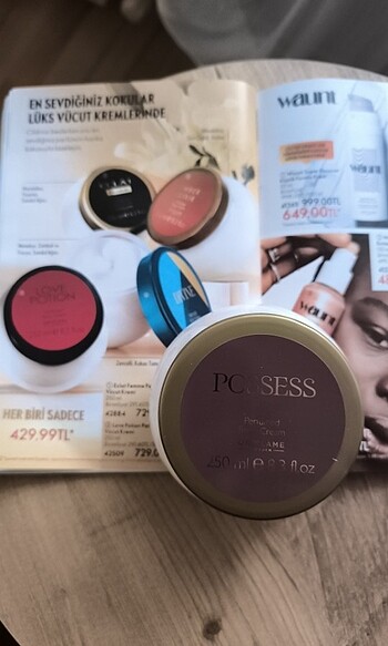 Oriflame Possess Parfümlü Vücut Kremi