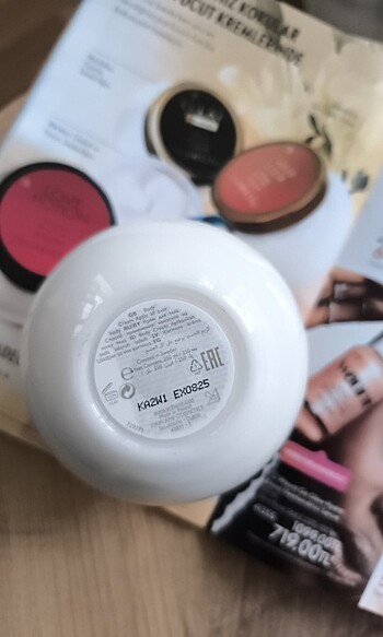 Oriflame Oriflame Possess Parfümlü Vücut Kremi