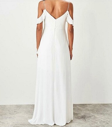 Trendyol & Milla Beyaz dış çekim elbisesi