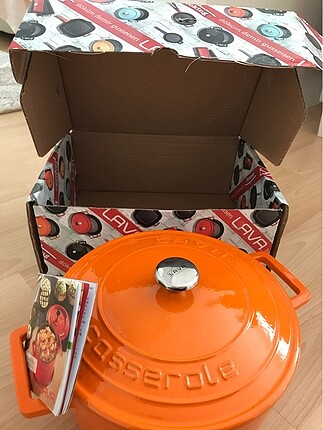 LAVA DÖKÜM TENCERE 22 cm