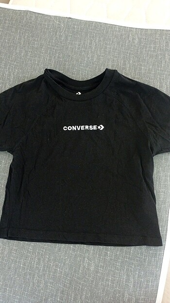 Converse tshirt