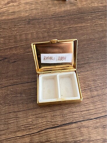Beden vintage ilaç kutusu antika secondhand bitpazarı finds yunuslu do