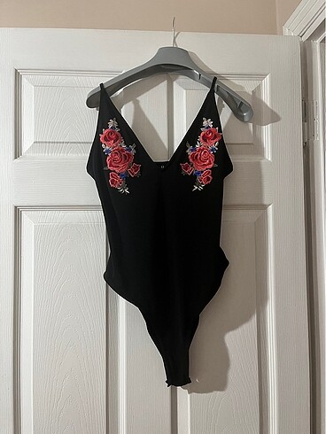 divided h&m parti outfit body bodysuit tül işlemeli çiçek güller