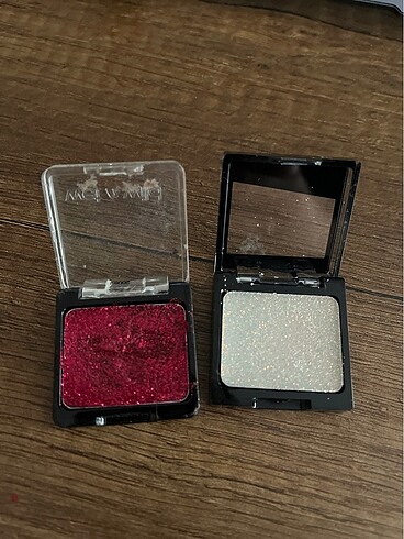 wet n wild far parıltılı kozmetik glitter eyeshadow tekli color 