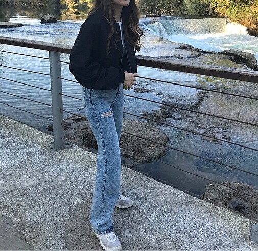 Trendyolmilla bol paça jean