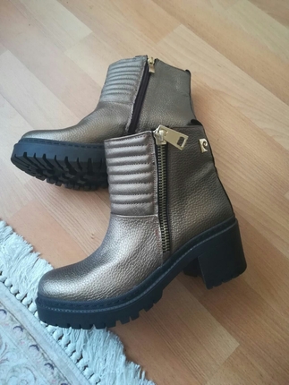 Pierre Cardin bot